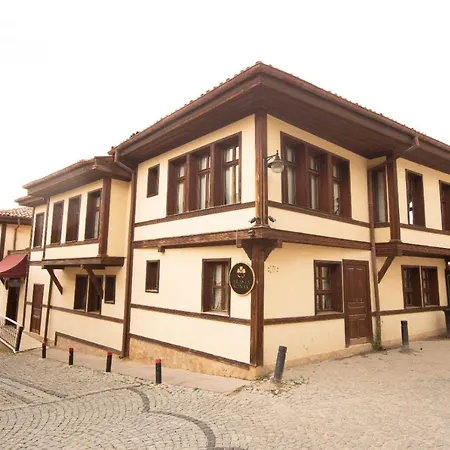 Arasta Hotel *