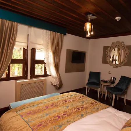 Otel Arasta *